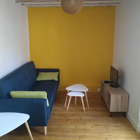 Suzon Idealement Situe Apartman