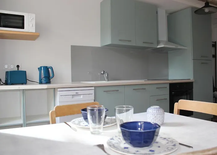 דירה Suzon Idealement Situe באיו